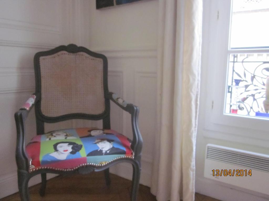 Bed And Breakfast Paris Centre Room photo